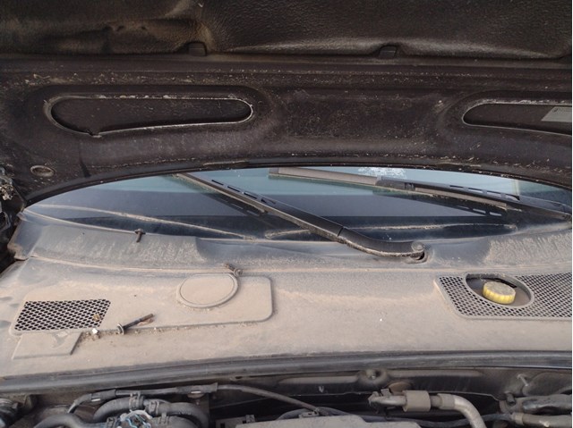 4F1955408B Рычаг-поводок стеклоочистителя лобового стекла купить Ужгород