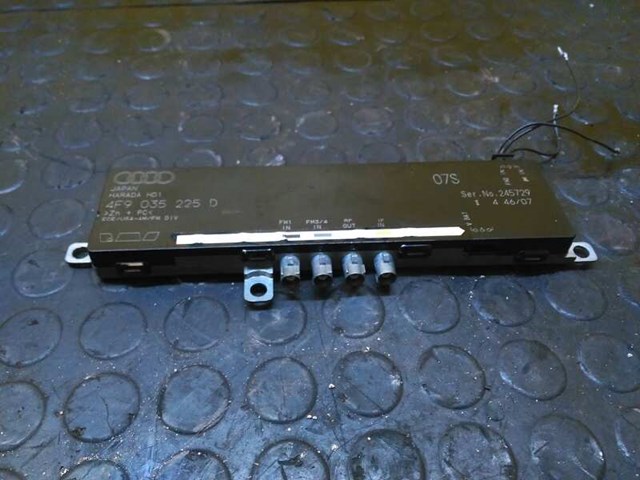 Reforçador do sinal de antena 4F9035225D VAG/Audi