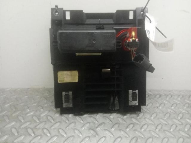 VAG 4G0857951 Пепельница в наличии Харьков