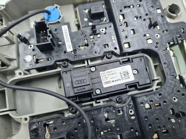 VAG 4G0947135D в наличии Запорожье
