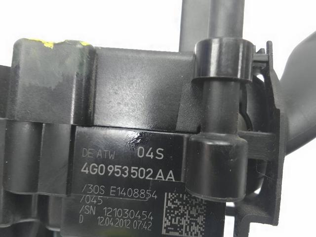 Comutador instalado na coluna da direção, montado Audi A4 8W2, 8WC