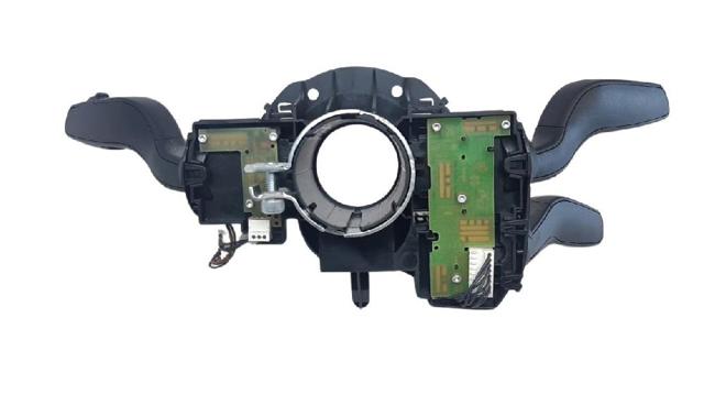 Comutador instalado na coluna da direção, montado Audi A4 8W2, 8WC