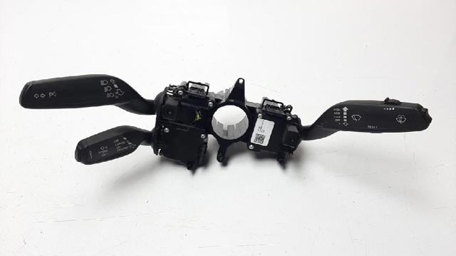 Comutador instalado na coluna da direção, montado Audi A4 8W2, 8WC