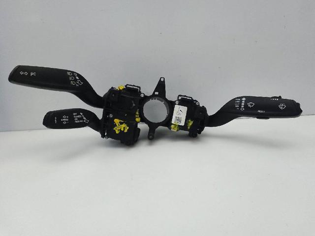 Comutador instalado na coluna da direção, montado Audi A4 8W2, 8WC