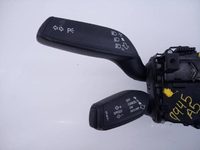 Comutador instalado na coluna da direção, montado Audi A4 8W2, 8WC