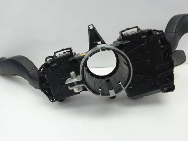 Comutador instalado na coluna da direção, montado Audi A4 8W2, 8WC