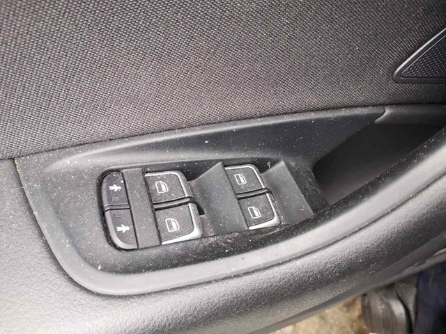 Controle do vidro dianteiro esquerdo para adrenalina Audi A1 Sportback (8xf) / 11.14 - 12.19 CZC 4G0 959 851