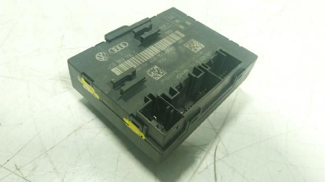 4G8959795D Блок комфорта задней двери купить Сумы