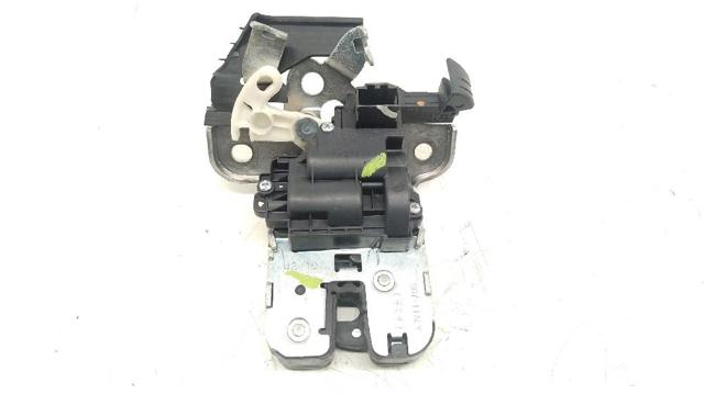 Fecho de tampa de porta-malas (de 3ª/5ª porta traseira) 4H0827505 VAG