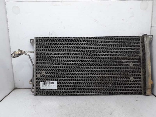 Condensador / radiador de ar condicionado para volkswagen touareg 3.2 v6 azz 4L0260401A