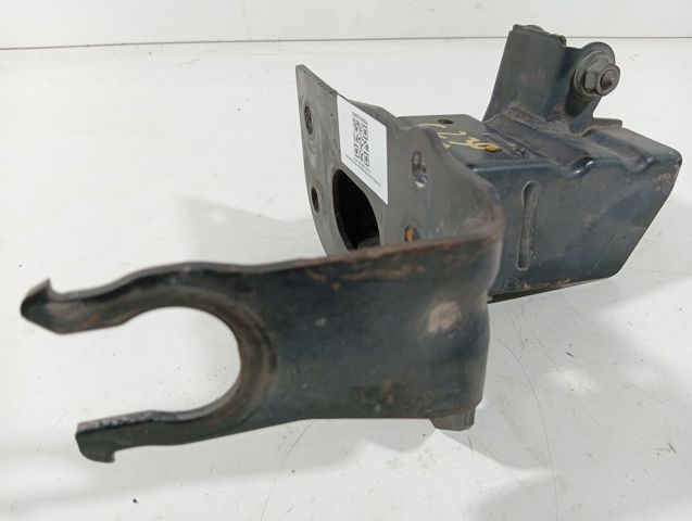 4L0807134A VAG Кронштейн усилителя переднего бампера купить в Сумы