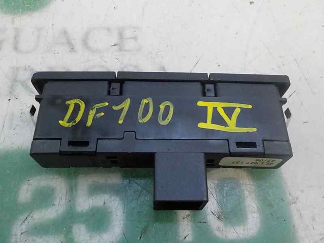 4L2927137B5PR Кнопка включения аварийного сигнала купить Днепр