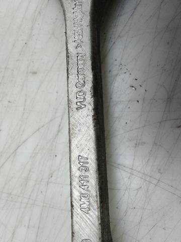 Montante de estabilizador dianteiro 4M0411317 VAG