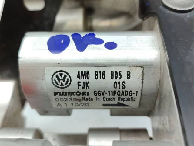 VAG 4M0816102B в наличии Киев