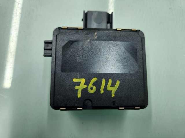 4M0907566G VAG Датчик контроля мертвой зоны задний купить в Ирпень