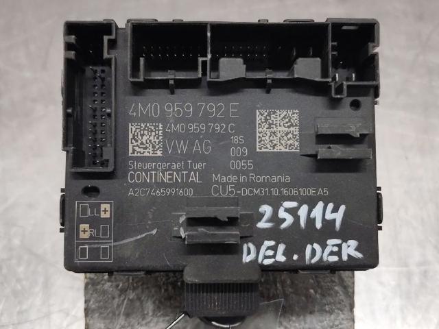 VAG 4M0959792E Блок комфорта передней двери в наличии Украина