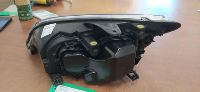 FORD 4M5113099GC Правая фара в наличии Павлоград