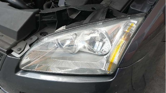 FORD 4M5113W030AC Фара левая в наличии Львов