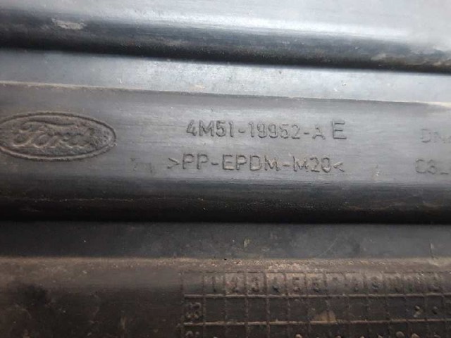 4M5119952AE FORD Заглушка (решетка) противотуманных фар бампера переднего правая купить в Черновцы