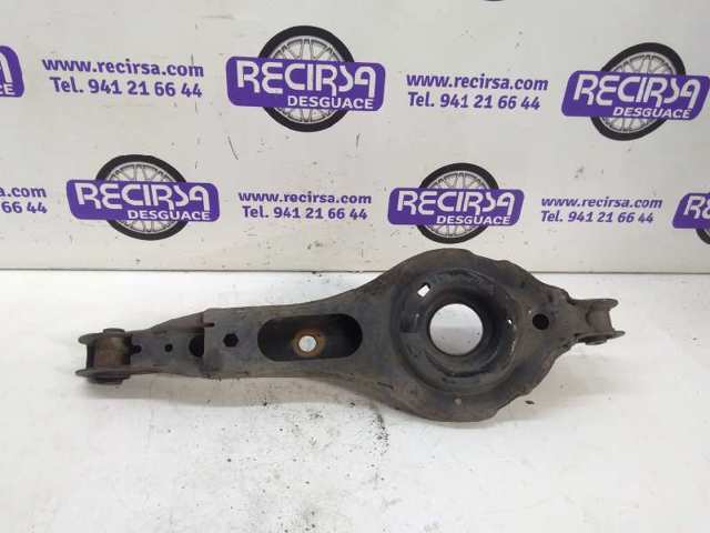 FORD 4M515K652AD Рычаг задней подвески нижний левый/правый в наличии Николаев