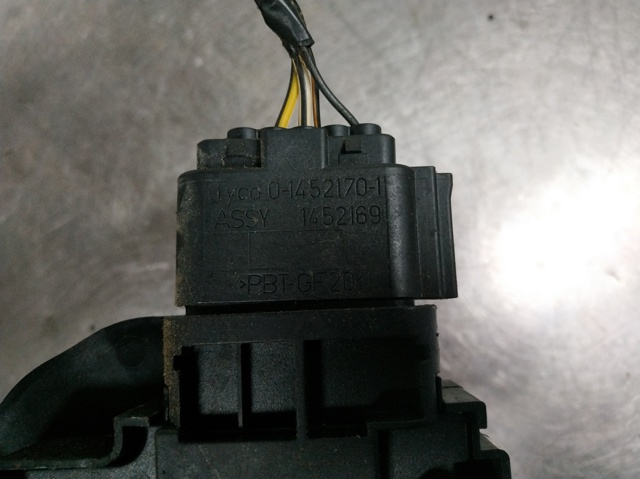 FORD 4M5AR26413BE Замок двери задней левой в наличии Украина