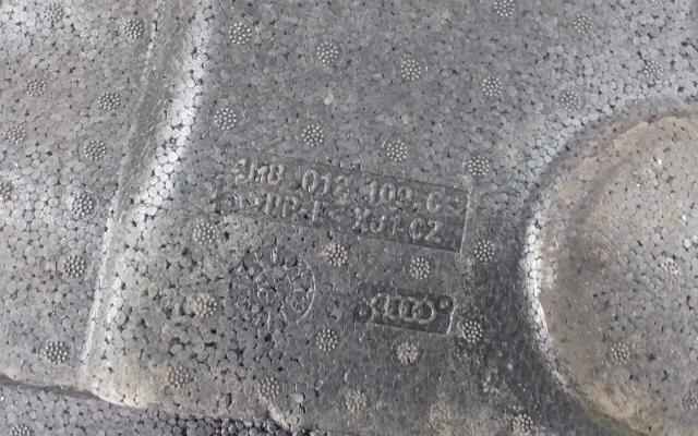 VAG 4M8012109C в наличии Ужгород