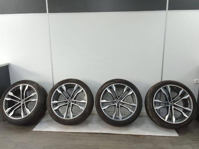 VAG 4M8601025J Диски колесные в наличии Павлоград