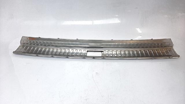 4M8864483A VAG купить в Чернигов