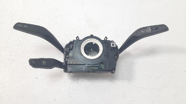 Comutador instalado na coluna da direção, montado Volkswagen Golf BA5, BV5