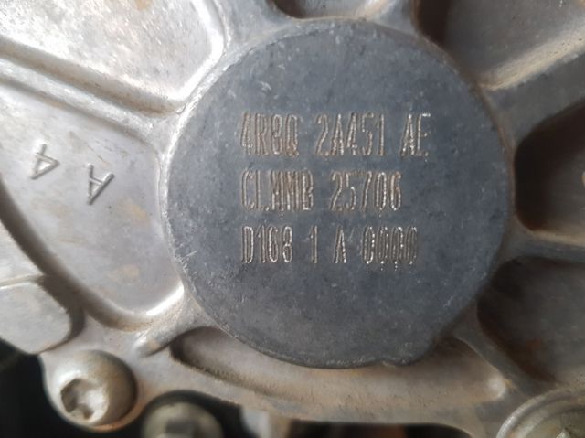 Bomba a vácuo 4R8Q2A451AE LAND ROVER