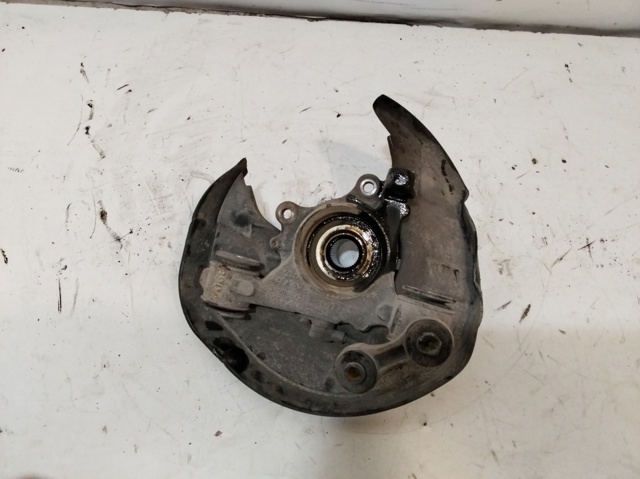 VAG 4Z7505436B Цапфа (поворотный кулак) задний правый в наличии Ровно