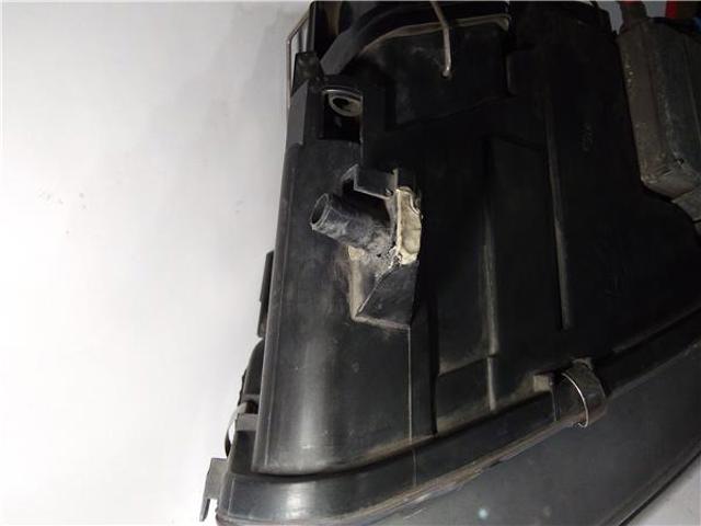 VAG 4Z7941004B Правая фара в наличии Ужгород