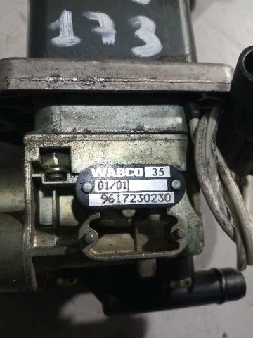 500303739 IVECO Кран стояночного тормоза купить в Днепр