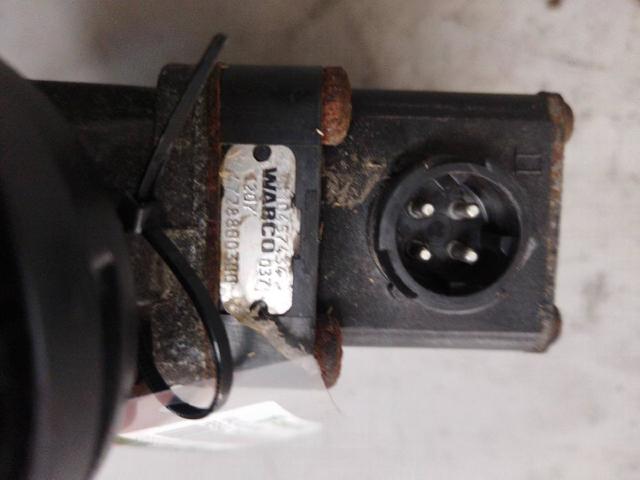 5010457434 RENAULT Блок клапанов регулируемой подвески задний купить в Харьков
