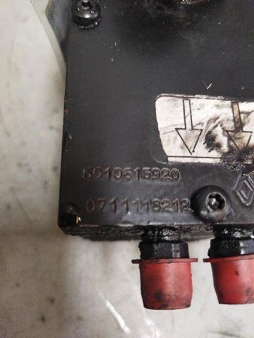 RENAULT 5010615920 Насос подъема кабины в наличии Полтава