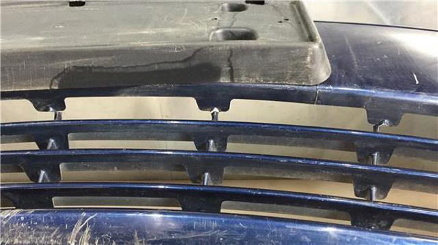 Pára-choque dianteiro Chrysler Voyager 3 RG, RS