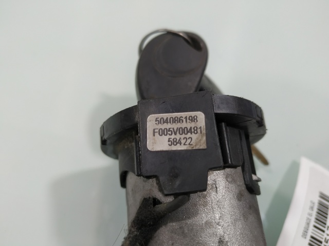 504086198 IVECO купить в Полтава