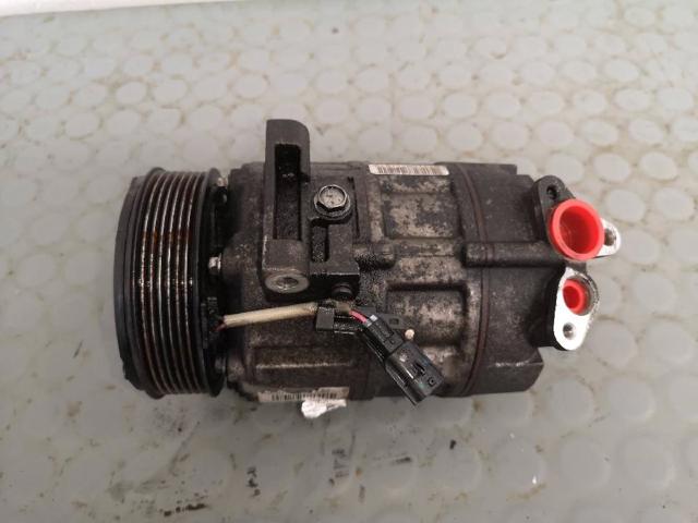 Compressor de aparelho de ar condicionado 5060410300 RENAULT