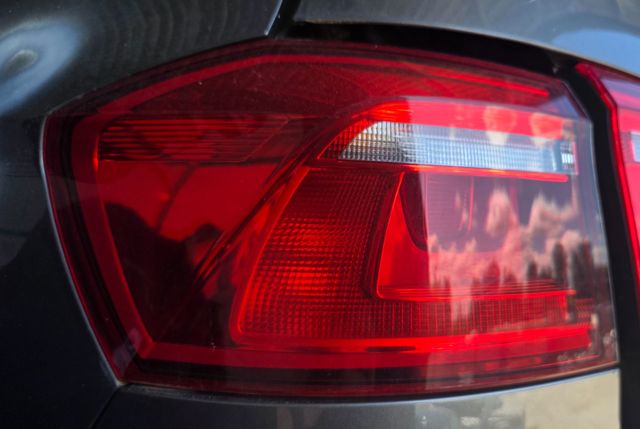 VAG 510945095AE Фонарь задний левый внешний в наличии Тернополь