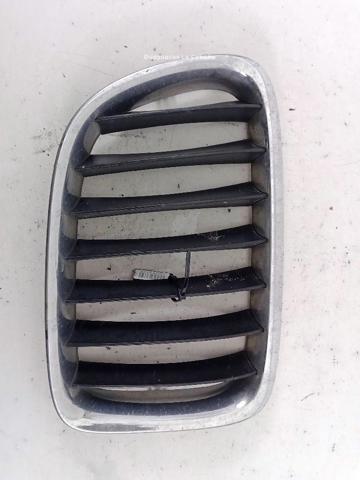 BMW 51112993306 Решетка радиатора правая в наличии Черновцы