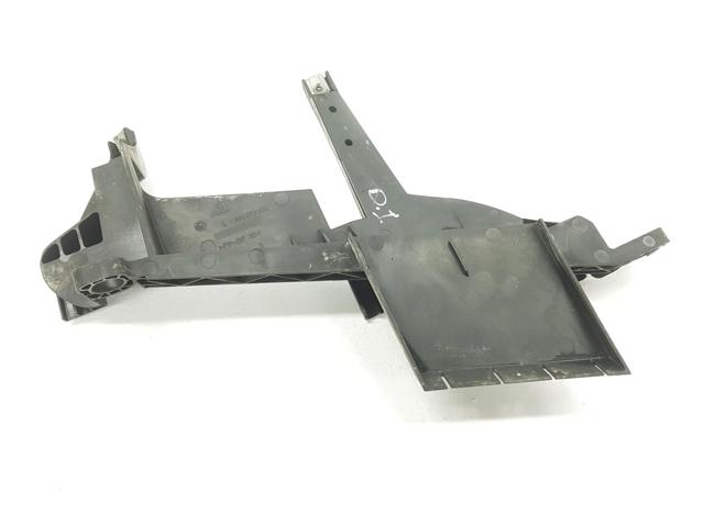 Consola (adaptador) de fixação da luz dianteira esquerda 51113414309 BMW