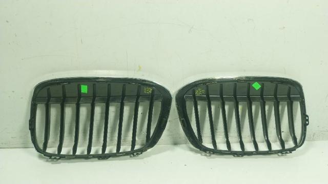 51117383363 BMW Решетка радиатора левая купить в Черновцы