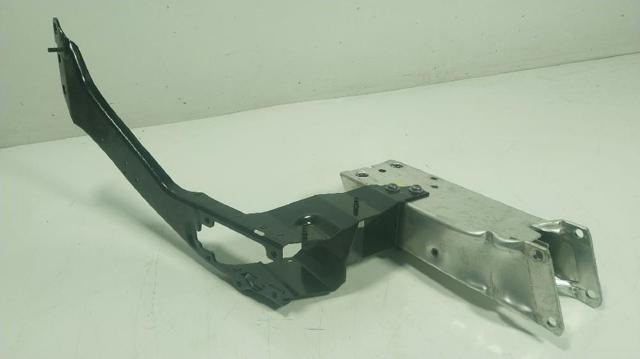 BMW 51117406385 Кронштейн усилителя переднего бампера в наличии Чернигов