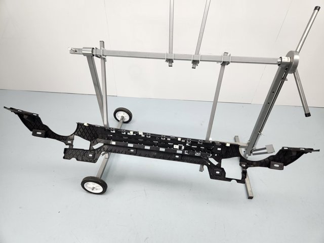 BMW 51128069392 Кронштейн бампера заднего в наличии Каменское