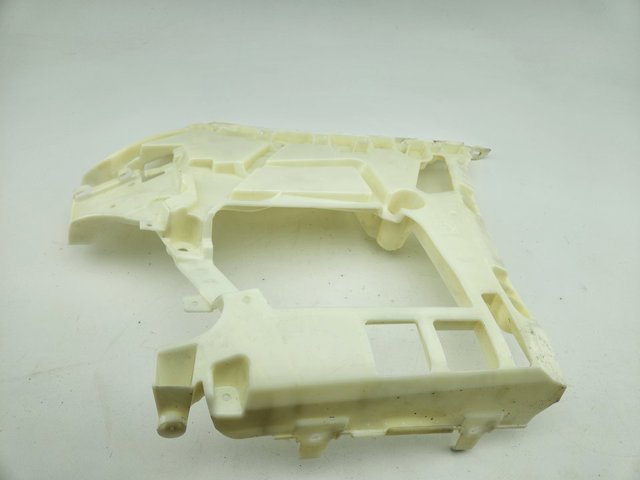 BMW 51128069394 Кронштейн бампера заднего правый в наличии Ирпень