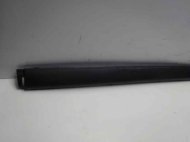 51128195317 BMW Молдинг бампера заднего центральный купить в Черкассы