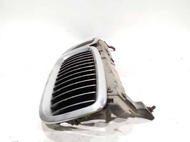 BMW 51137037727 Решетка радиатора в наличии Полтава