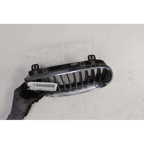 51137077130 BMW Решетка радиатора правая купить в Украина