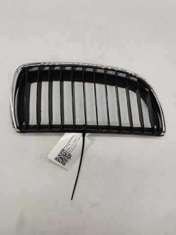 51137120010 BMW Решетка радиатора правая купить в Киев