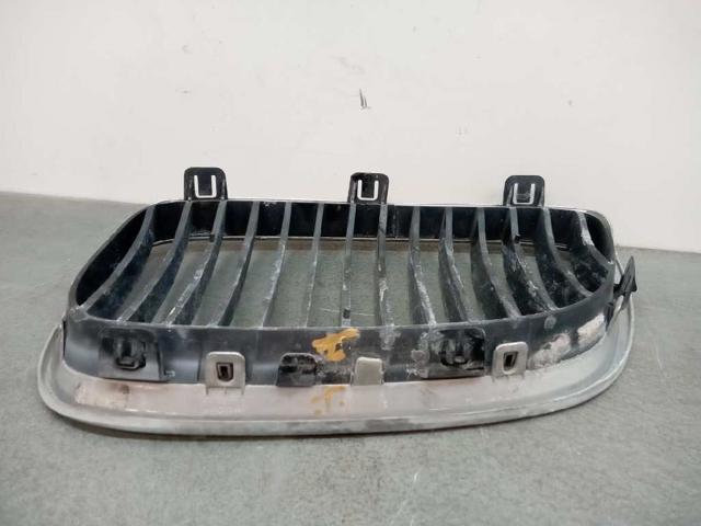 51137157275 BMW Решетка радиатора левая купить в Николаев